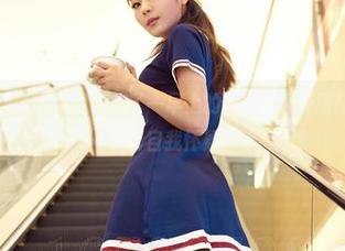 AISS爱丝(黄金版) – 折腾了一早上的健身，萱萱用高清写真打脸一切自我怀疑！