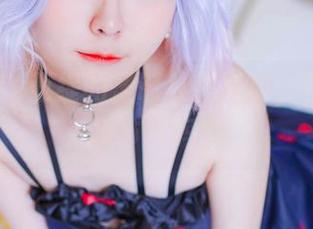 不看Arty亚缇的圣诞私房写真，你还敢庆祝节日吗？