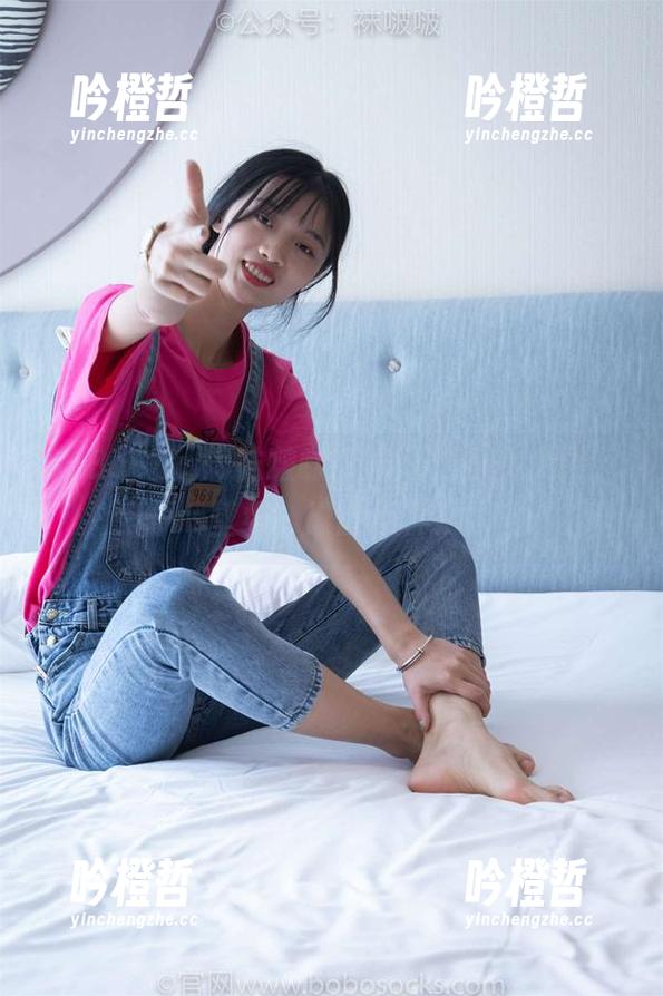 BoBoSocks袜啵啵 - 小沫变身小女警，原图vs壁纸，谁的眼神更犀利？