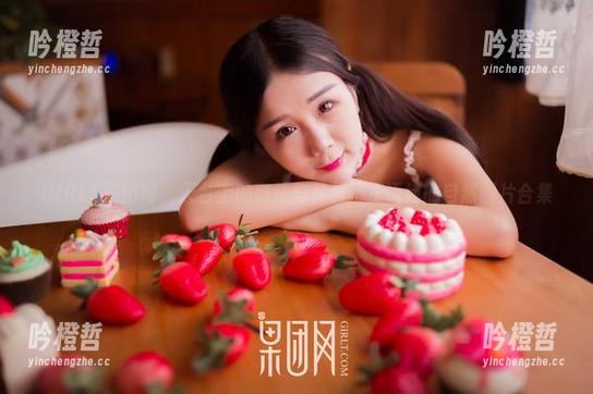 GIRLT果团网 - 天台上的随性与优雅：王语纯的自然图片合集