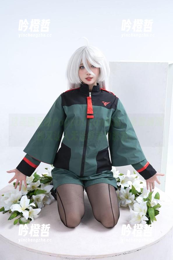 这美图里的PoppaChan制服，资源满满却又让人无法停手的诱惑！