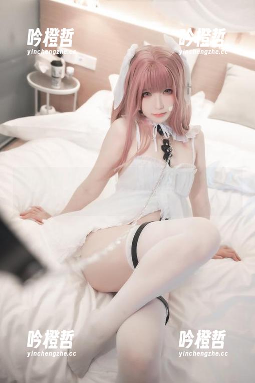 Quan冉有点饿 Quan冉有点饿写真新作:酒吞童子,什么?又在卖萌?