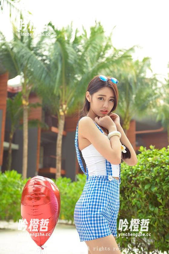 TGOD推女神-黄可christine TGOD推女神 - 她的牛仔裤,和黄可christine的气息交织在一起,合辑让人思绪乱飞。