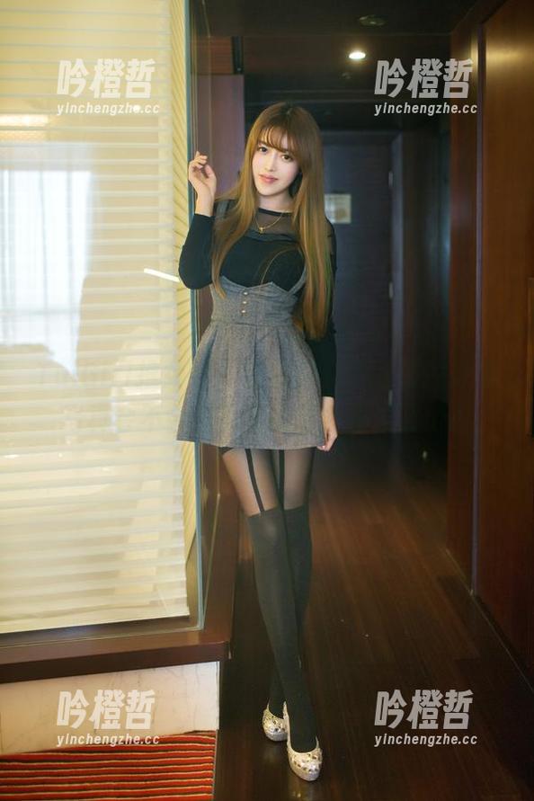 TuiGirl推女郎-李丽莎 TuiGirl推女郎 - 我就问,李丽莎的泳池写真会不会成为新的网红游泳姿势?