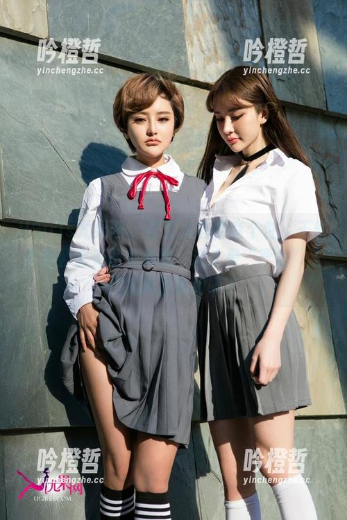 UGirls尤果网 - 打工人也要有个性，王幼贞办公室无圣光美图：这才是“严肃”工作的反面教材吧？