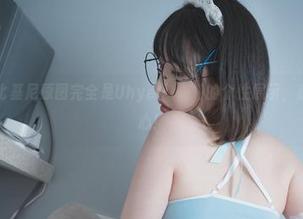 这组私拍比基尼原图完全是Uhye(이유혜)的个性展示，直戳我好奇心！