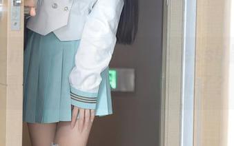 Xiuren秀人网 – CherryBlessU最新写真，纯白的风到底吹哪儿了？