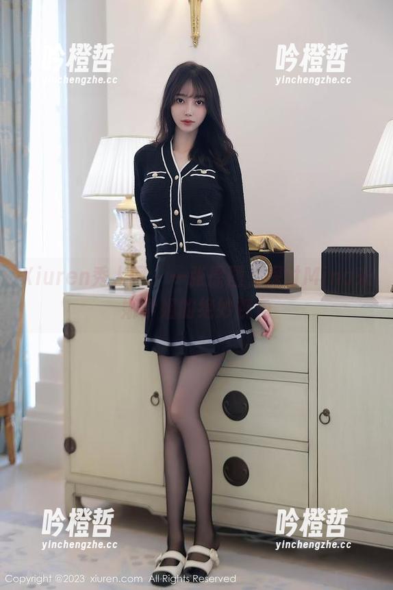 Xiuren秀人网 - 一张原图，探讨Mina米娜学姐的绝妙视角