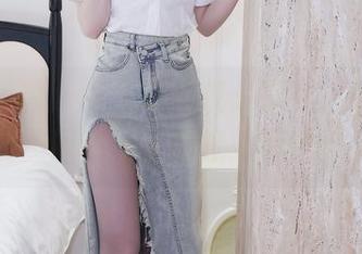Xiuren秀人网 – 不仅仅是皮衣，徐莉芝Botty的美图里还有你想象不到的cool！