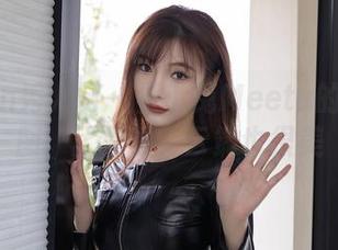 Xiuren秀人网 – 星小兔Meetu的天台美图：比如说，云端也很美