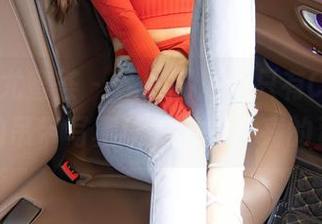 YouMi尤蜜荟 – 环顾四周，只有Cris_卓娅祺的吊带写真让人眼前一亮的资源！