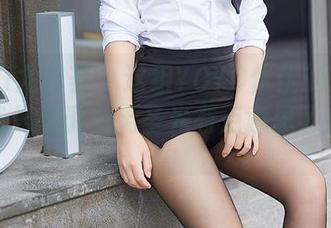 YouMi尤蜜荟 – 这组YOYO优优的双人作品，我只想说，无圣光有点意思了，哈哈。