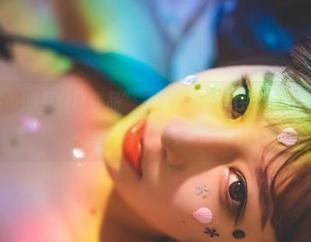 “w黑米粥w的兔女郎作品”——从头到尾都是一种新奇，穿着如此还真让人心痒。