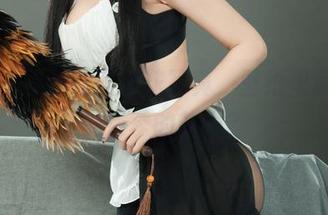 丽柜 – 汐汐的双生花写真，壁纸里藏着多少花季的暗号？