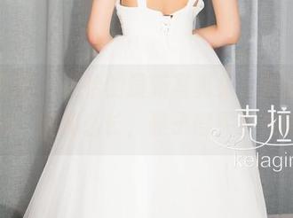 克拉女神 – 汤怡的最新写真集,长腿大放异彩,腿那么长,鞋子得买多大啊?