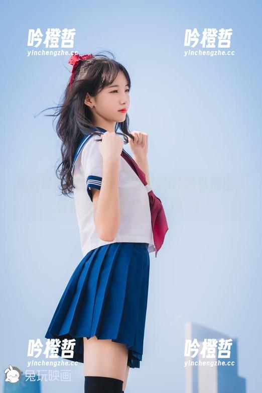 兔玩映画为你呈现一组制服OL的私房图，看看谁是你心中的‘她’！