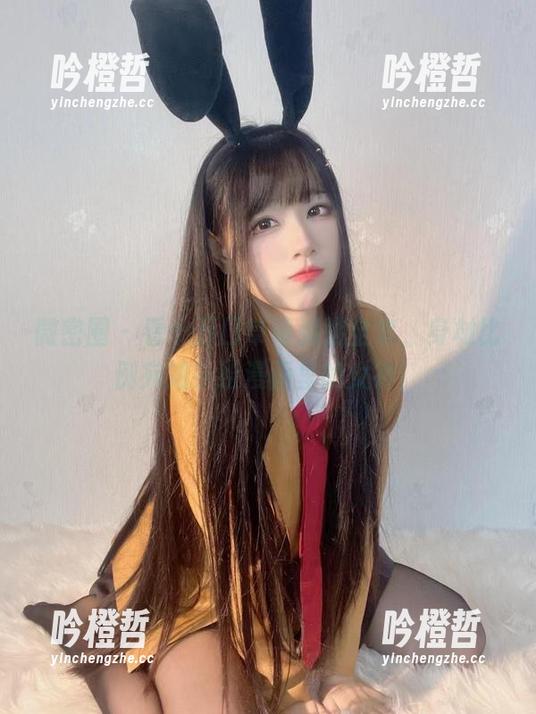 微密圈 - 看十万口草莓粥粥全套，身材比例宛如手绘漫画里的女神！