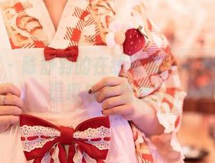 嗲囡囡 – 陈舒羽的在线写真:展示瑜伽的逗趣与不稳定!