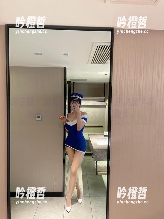奶宝妹纸 微密圈 - 奶宝妹纸户外美图:我决定学习她的穿搭,装作去大自然散步。