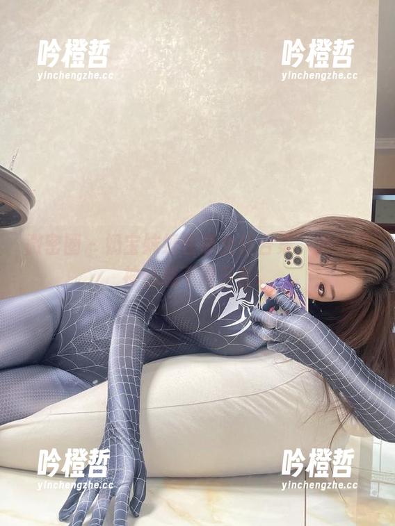 微密圈 - 奶宝妹纸性感女仆合集，隐约的神秘感不需多言。