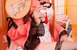 妖少you1的奇妙写真，跟“女孩战争”有啥关系呢？