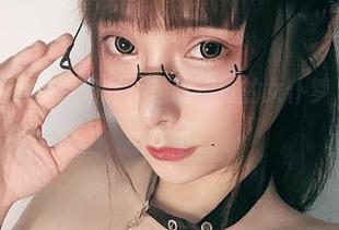 壁纸里的小泉学姐吖,透明不过的女仆梦,要不要来一张?