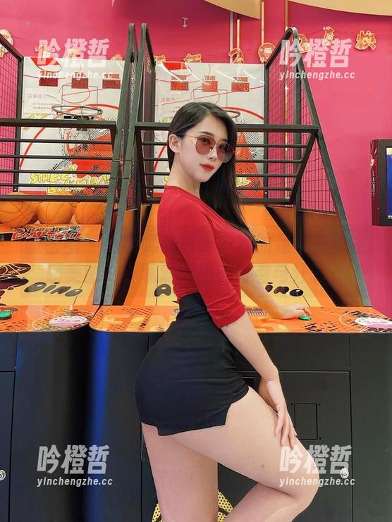 张老师 微密圈 - 张老师的每年一次的足球篮球主题美图——喷涌而出的青春与汗水。