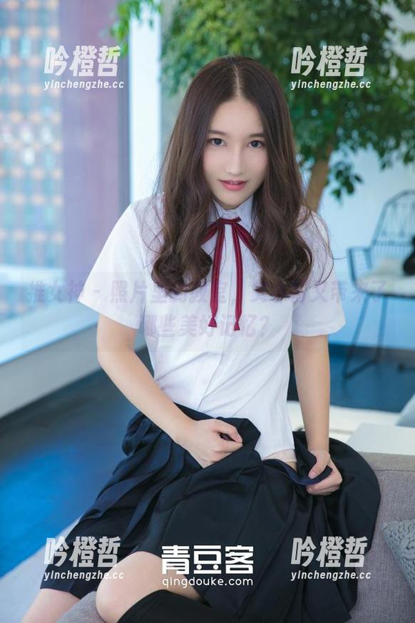 推女神-艾小青 推女神 - 照片里的教室,艾小青又带来了哪些美好记忆?