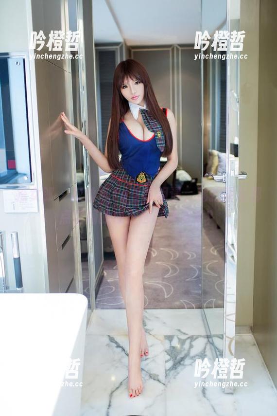 推女郎-Yu佳妮 推女郎 - 灰丝与Yu佳妮相遇,私拍背后那点空洞的血汗应该谁来评?