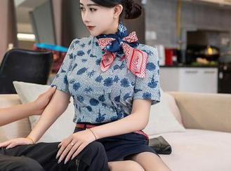 星颜社 – 教室冒出来的赵馨悦私拍，这图片让我忍不住想演一出小剧场。