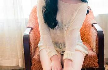 果团网 – 又见龚玥菲更新，少女写真带点俏皮？我已经默默给她打分了。