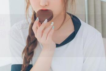 波萝社 – 你没看错!K8傲娇萌萌Vivian在运动中继续更新她的写真集,小心心跳加速!
