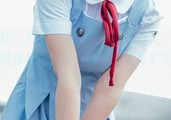 波萝社 – 红裙子穿得轻巧的小潘鼠，私房美图就像她的日记，嘻嘻，太有个人特色了！