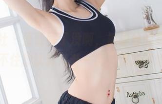 爱蜜社 – 蕾蕾醒了没啊，裤里丝的更新让人禁不住想认真八卦一番，那原图超棒！