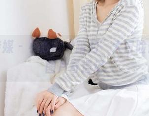物恋传媒 – 小茶的“踏月”大冒险：开启图片奇遇记