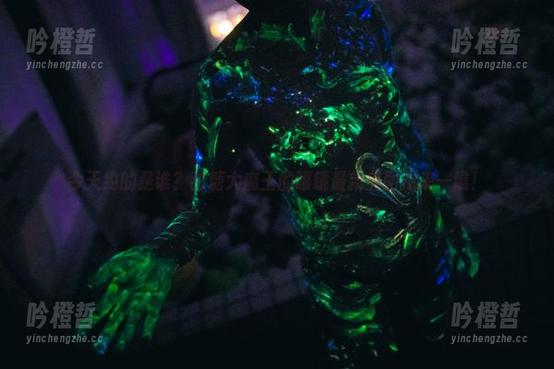 今天约的是谁？甜糖大魔王的眼镜最新美图抢来一瞧！