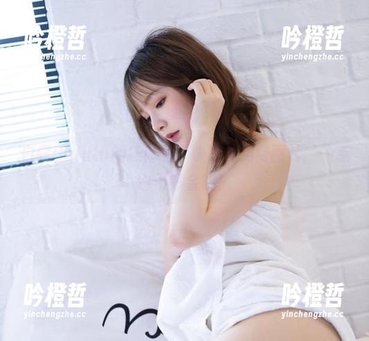 白露Bululu 白露Bululu的连体衣,快来拿免费图片,一点也不赎金哦!