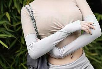 秀人网 – 徐莉芝Botty最新睡衣套图:穿着一条睡裤,我的腰间突然变成了舞台的焦点!
