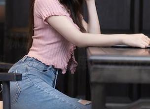 秀人网 – 林珊珊的连体衣写真:毫不费力的质感,难道看图库只为这份不羁?