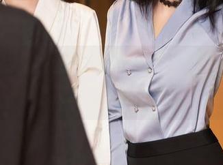 秀人网 – 这礼服图集里,温妮和风的暧昧让人心痒,继续吗?