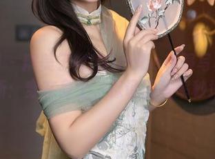 秀人网 – 糯美子MINIbabe和服写真集新更新：穿在身上，保证回头率秒增！