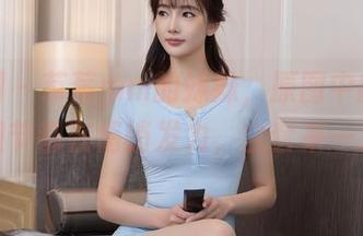 秀人网 – 草莓mm的妹妹，原图中的每一个细节都在悄悄发力，全套来一波。