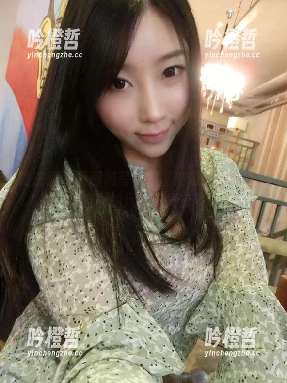 微密圈 - 原图和写真双重来袭：紫色哒豚豚在朋友圈的风格究竟有多奇葩？