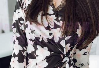 花漾show – 精选艾静香的校服，让你穿越到无忧无虑的年纪！