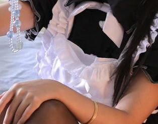 看！苏嫣嫣阿姨的奶牛写真，美图中渗漏着点点幽默