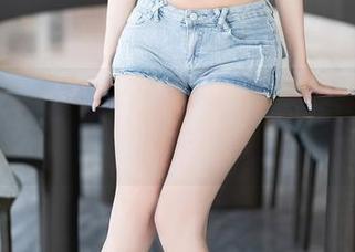 语画界 – 图包这个事儿，徐莉芝Booty在海边教你如何“摆”！