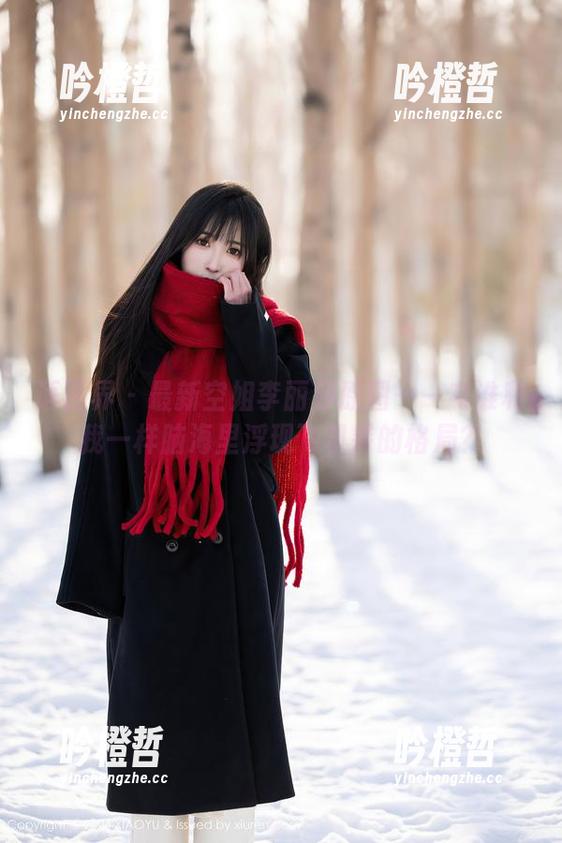 语画界 - 最新空姐李丽莎原图——有谁和我一样脑海里浮现飞机餐的格局？