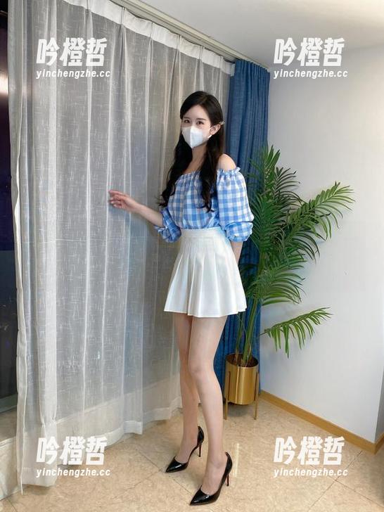 软妹小九九 微密圈 - 软妹小九九与她的黑色绑带——原图带我去的奇突然的地方