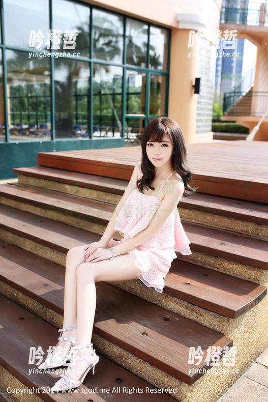 青豆客-陈嘉嘉Tiffany 青豆客 - 陈嘉嘉Tiffany的“温柔”,用美图精选把人软化成一杯奶茶。